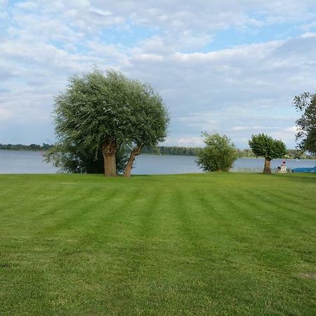 Landferienhof "Mueritzufer" Ludorf エクステリア 写真
