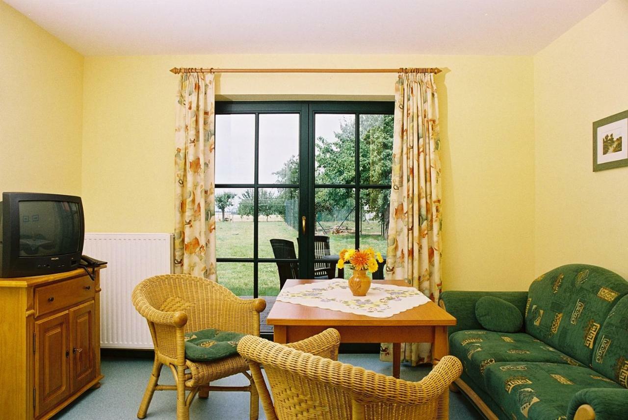 Landferienhof "Mueritzufer" Ludorf エクステリア 写真